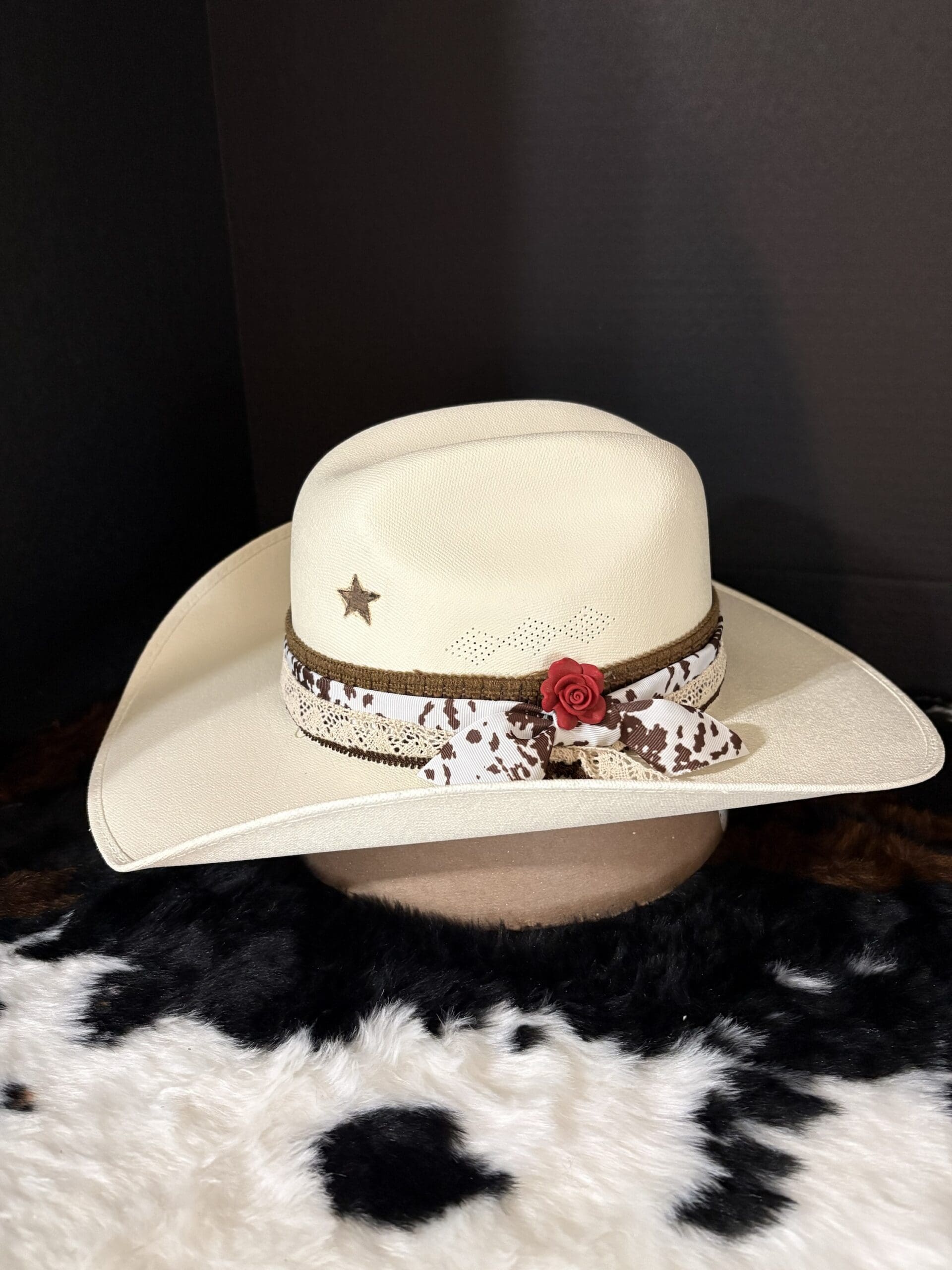 Cowgirls ‘n Lace